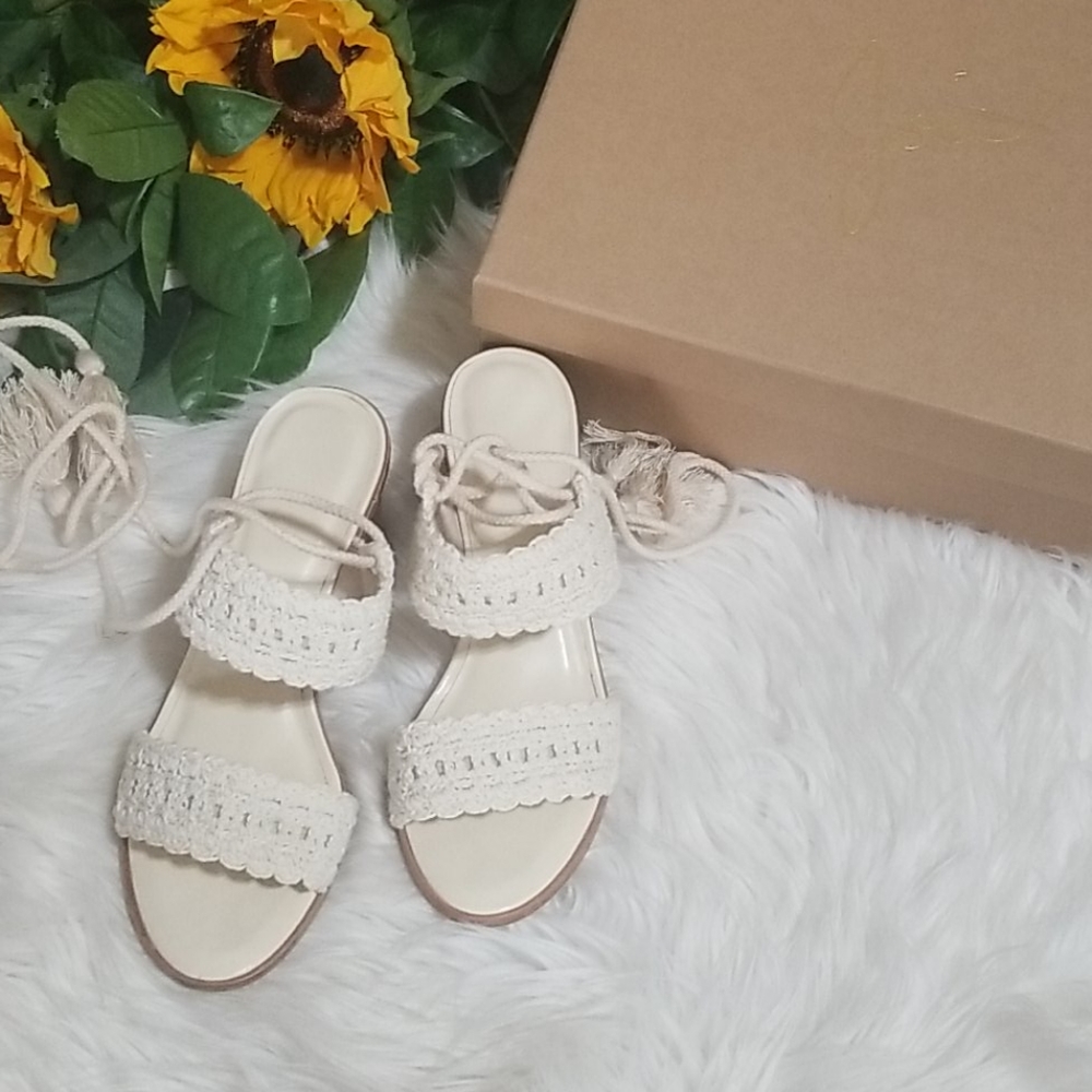 Joie Lace Up sandals
